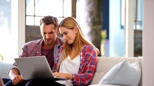 (P) Bancpost lansează B.Digital - platforma digitală completă de produse de creditare