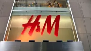Vrei să te angajezi la H&M! La ce întrebări să te astepţi la interviu?