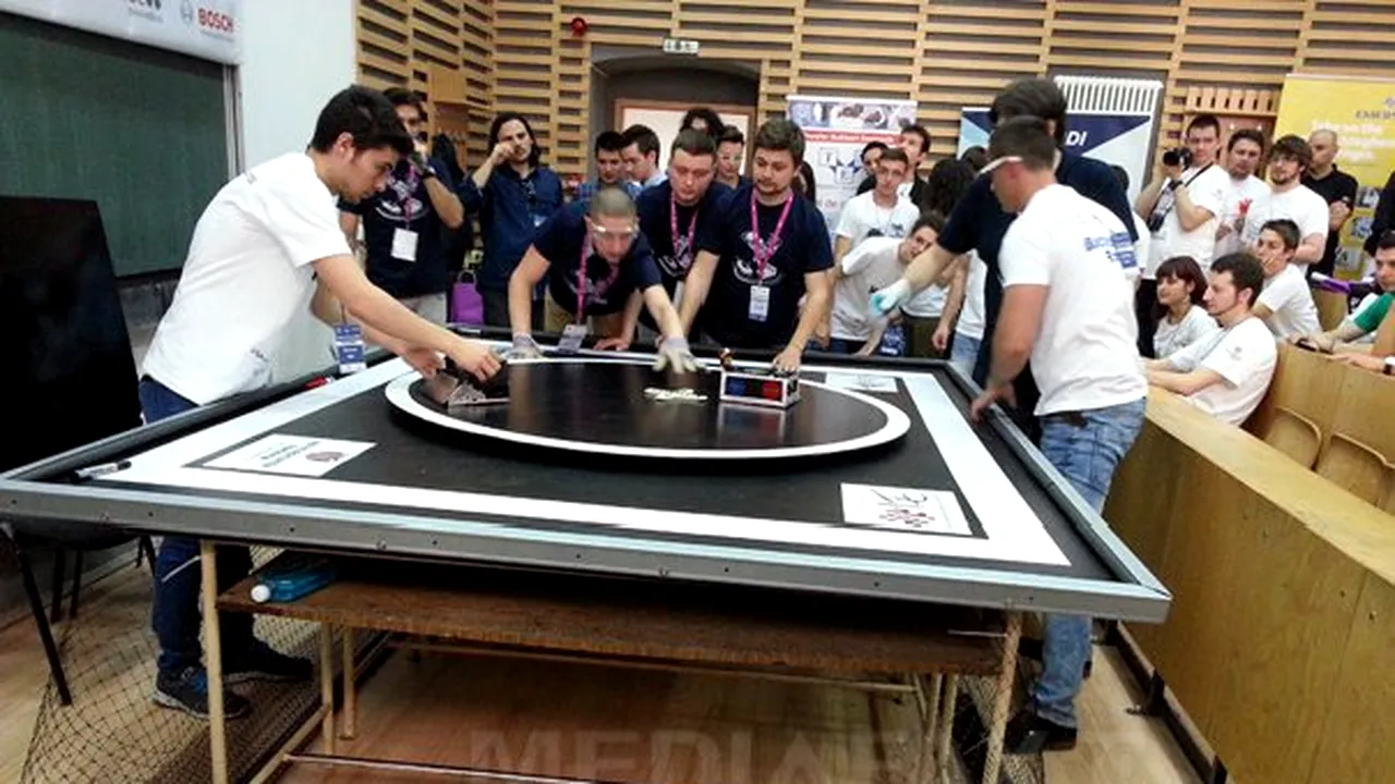 Cluj: Roboţi 