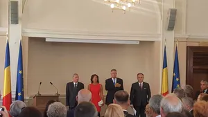 Preşedintele Klaus Iohannis a primit medalia de onoare a Forumului Democrat al Germanilor