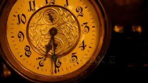 România a trecut în noaptea de sâmbătă spre duminică la ora oficială de iarnă