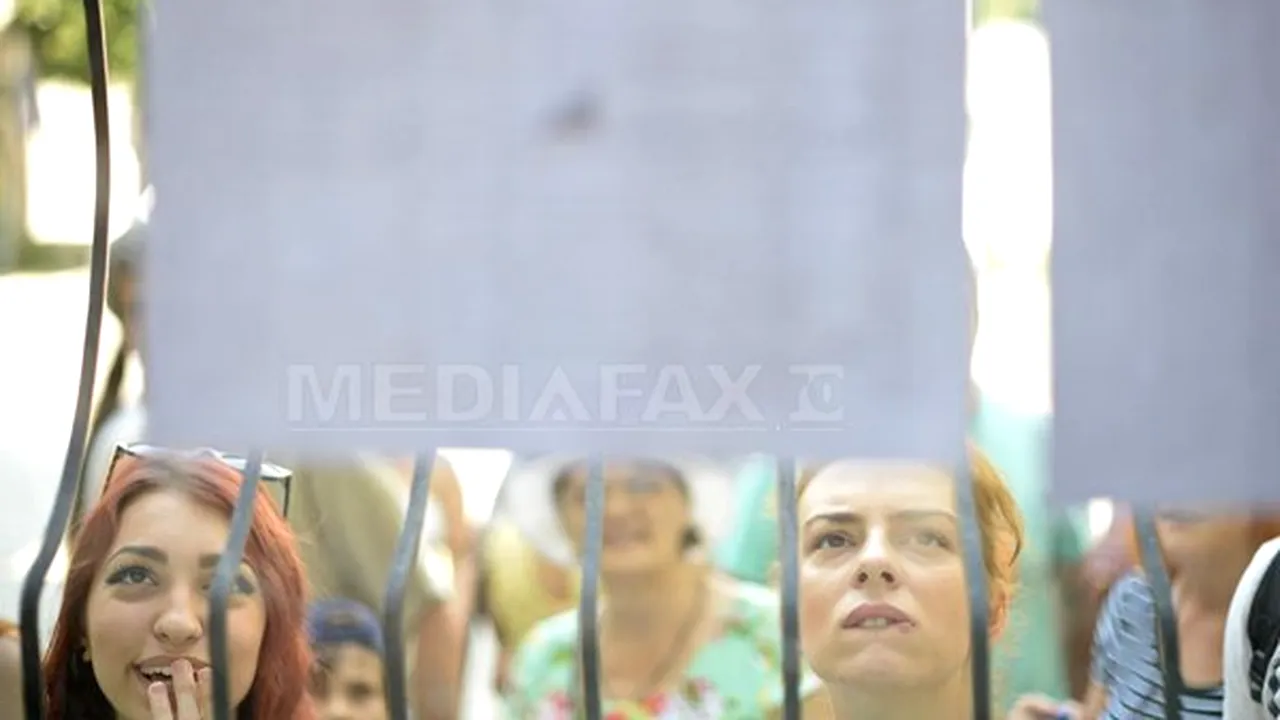 BACALAUREAT 2016 - REZULTATE FINALE: 19 absolvenţi au promovat după soluţionarea contestaţiilor în Alba / 50 de elevi vasluieni au obţinut note de trecere / Suceava: Numărul mediilor de zece la Bacalaureat s-a dublat
