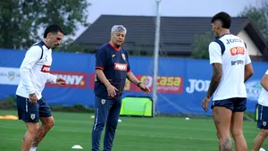 Mircea Lucescu a condus prima şedinţă de pregătire la Mogoşoaia