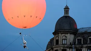 MEDIAFAX ZOOM: B-FIT in the Street! - Bucureşti 2014