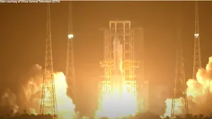 Chinezii iau Luna pe bucăţi: China va deveni a treia naţiune care aduce sol lunar pe Pământ