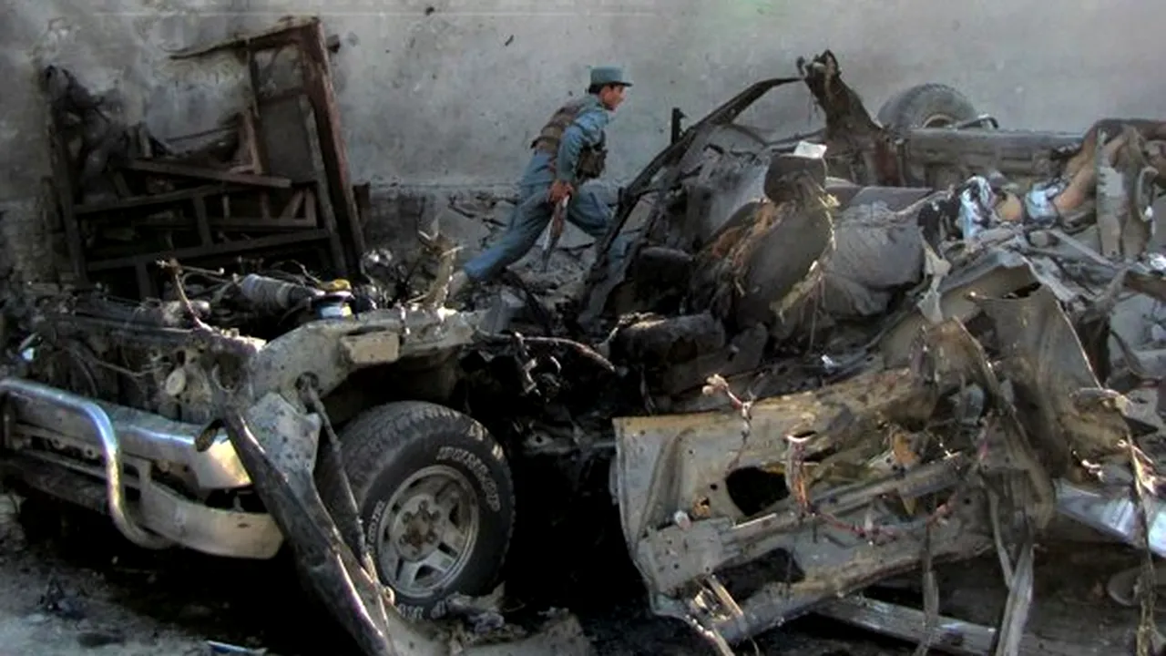 Atacurile coordonate din Afganistan s-au soldat cu 47 de morţi, dintre care 36 de insurgenţi