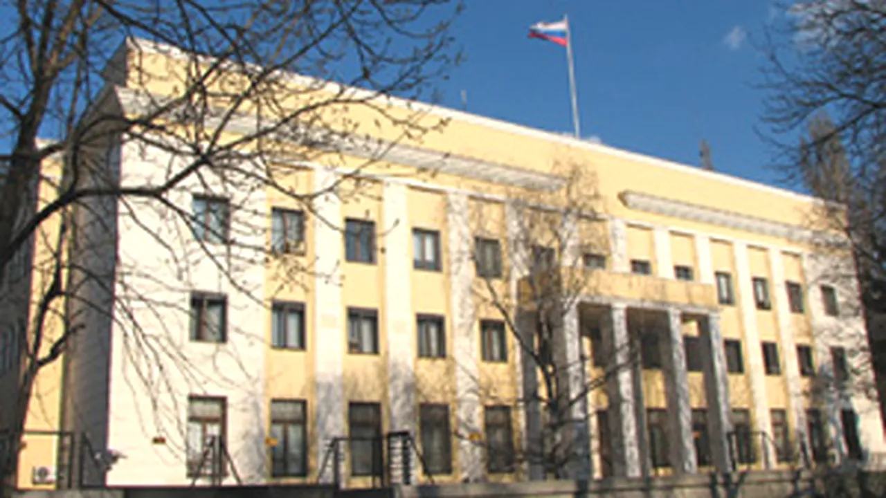 Un funcţionar al Ambasadei Rusiei a accidentat un pieton la Podul Băneasa