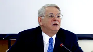 Meleşcanu spune că nu trimite lui Kovesi cererea lui Băsescu pentru că nu e însoţită de dosare