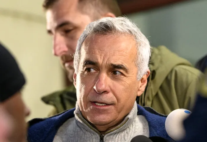 LIVE UPDATE Călin Georgescu, interviu înainte de turul 2: Ar accepta Georgescu funcția de premier? / Cum îl numește pe George Simion