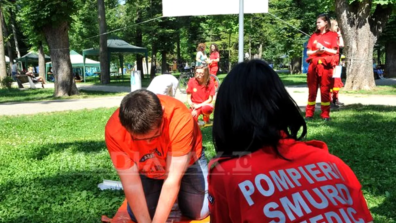 Buzău: Un licean voluntar la SMURD a salvat viaţa unei femei 