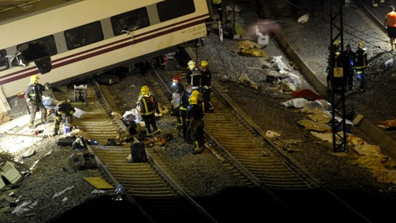 TRAGEDIE feroviară în Spania: Cel puţin 69 de morţi şi 143 de răniţi. Accidentul, CEL MAI GRAV din ţară din ultimele decenii. Preşedintele regiunii Galicia vorbeşte despre o scenă infernală - VIDEO, FOTO