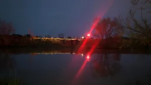 Tânăr fără permis, urmărit de poliţişti, s-a aruncat în râul Bega