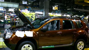 BNR vrea să cumpere 50 de Dacia Duster!
