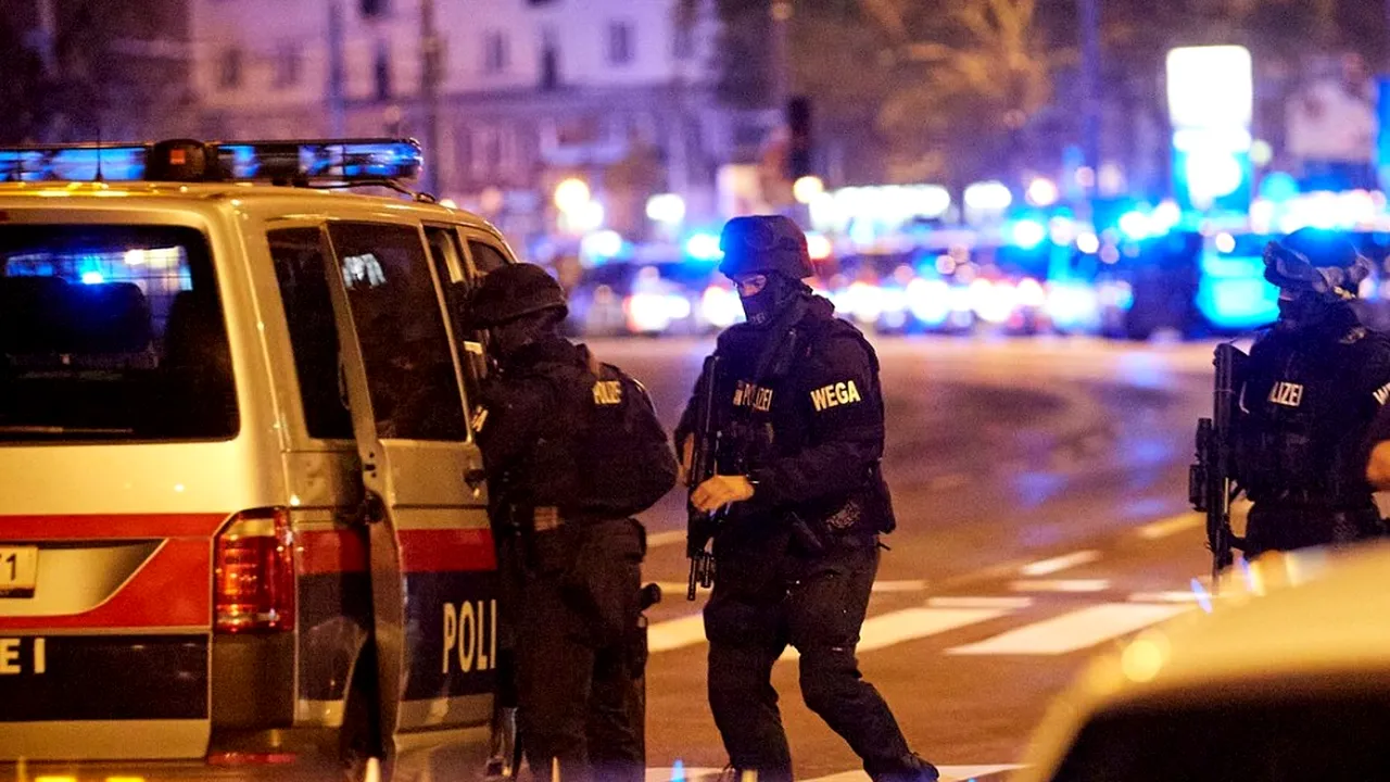 Doi austrieci de origine turcă au salvat un poliţist rănit în noaptea atacului din Viena