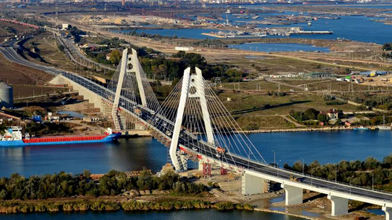 Noul pod rutier peste Canalul Dunăre - Marea Neagră va fi deschis circulaţiei săptămâna viitoare - FOTO