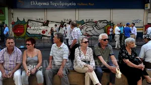 Peste 80% dintre grecii cu credite la bănci au probleme la plata ratelor