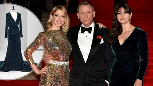 Peste 300 de rochii ale unor celebrități, scoase la licitație la prețuri mici. Casa de modă a dat faliment