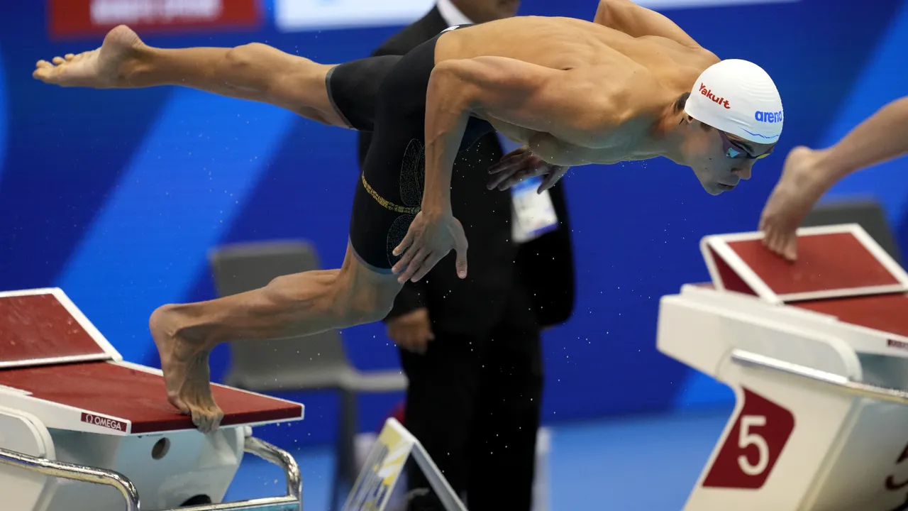 David Popovici nu şi-a păstrat titlul la proba regină de 100 m liber/ Sportivul român a înotat cu o secundă sub recordul său