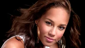 Alicia Keys îşi caută o colegă de scenă pe MySpace