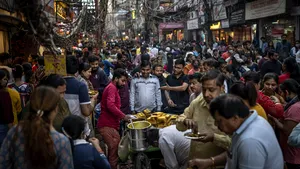 Şcoli şi birouri închise în India din cauza unor decese provocate de un virus rar