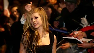 Avril Lavigne, diagnosticată cu boala Lyme. „Credeam că mor