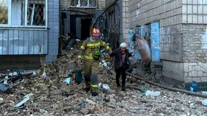 Un nou atac rusesc asupra infrastructurii din Kiev. O persoană a murit iar unele zone ar putea rămâne fără apă caldă