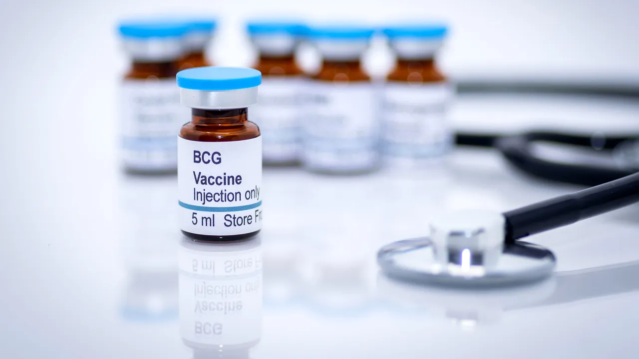 Poate un vaccin dezvoltat în 1921 să salveze vieţi în contextul pandemiei de coronavirus?