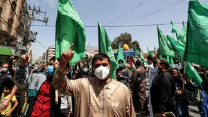 A doua noapte de violenţe în Ierusalim. A curs sânge şi în cea mai sfântă noapte a Ramadanului