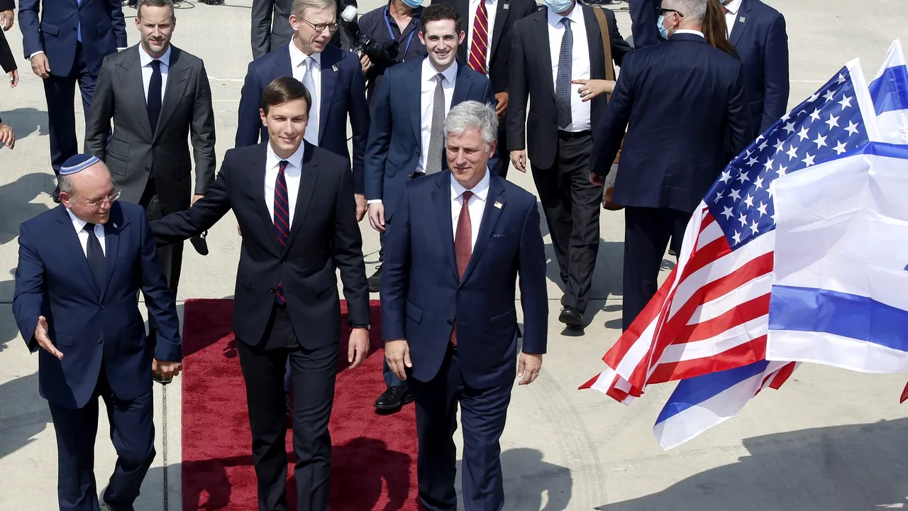 Zi istorică. O delegaţie israeliano-americană a aterizat la Abu Dhabi cu primul zbor comercial între Israel şi Emiratele Arabe Unite