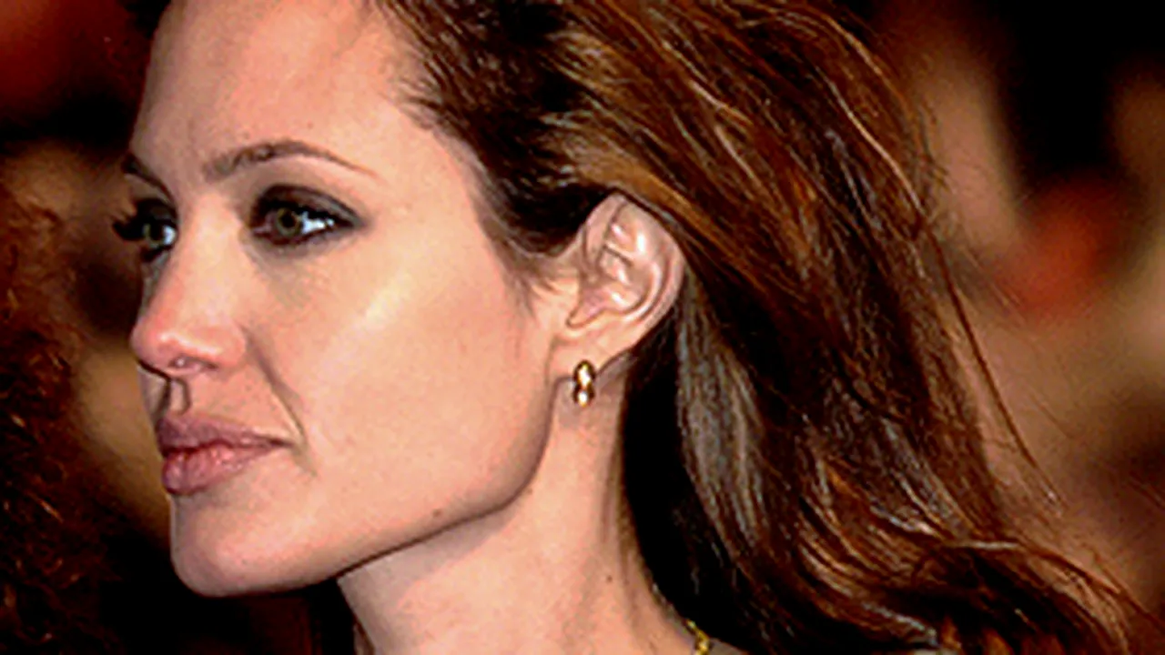 Angelina Jolie este din nou însărcinată (VIDEO PROTV)