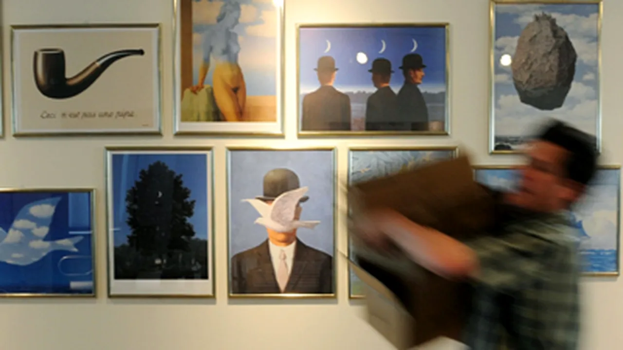 Furt în plină zi al unui tablou de Magritte