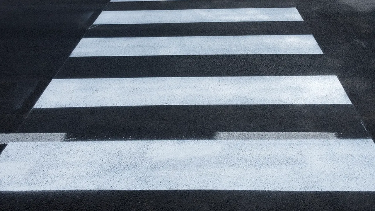 INEDIT: Trecere de pietoni cu motive tradiţionale va amenajată la Botoşani