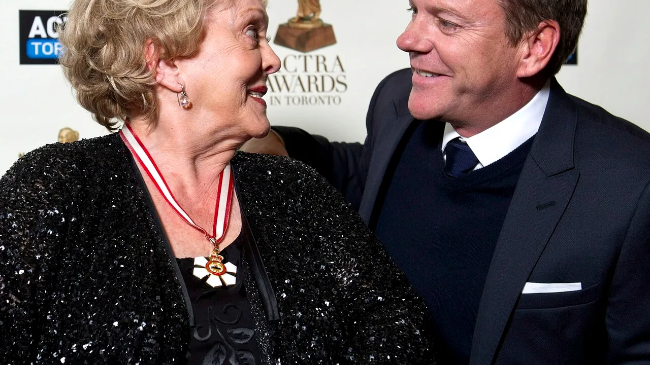 Actriţa Shirley Douglas, mama lui Kiefer Sutherland, a murit. Mesajul publicat de actor pe Twitter