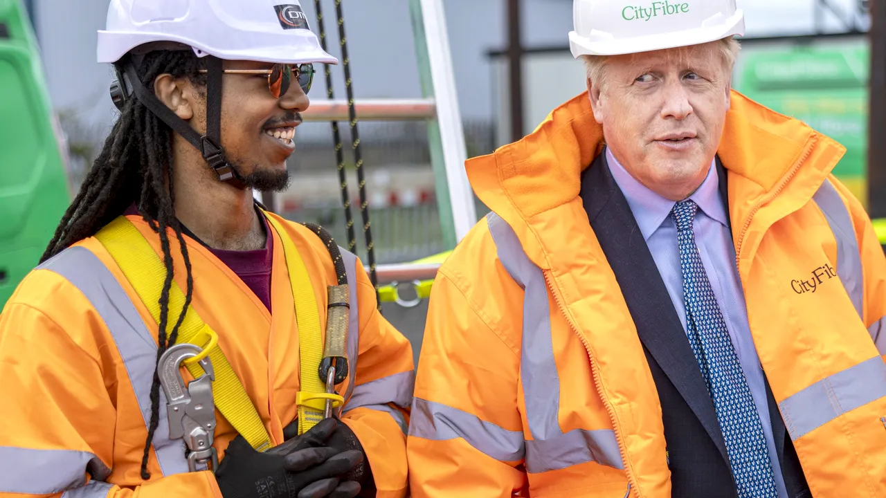 Unde va munci Boris Johnson după ce va demisiona din funcţia de premier?