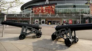 Americanul Stan Kroenke a devenit acţionar majoritar la Arsenal Londra