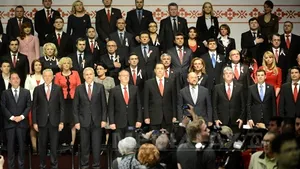 Alianţa PSD-UNPR-PC şi-a lansat candidaţii la euroalegeri. Dragnea: Vă conduc şi de această dată la victorie - GALERIE FOTO