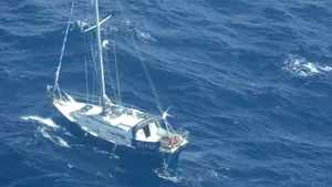 Descoperire şocantă făcută la bordul unei ambarcaţiuni aflată în derivă în Oceanul Atlantic