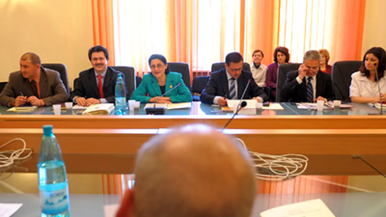 Andronescu: Am informat ieri seară inspectoratele despre suspendarea grevei