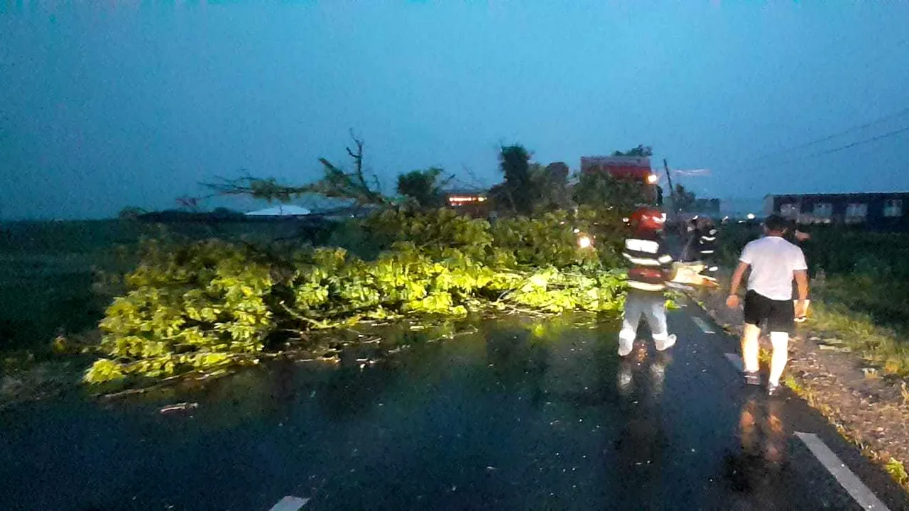 Judeţul Vâlcea, sub avertizare Cod roşu de vreme rea