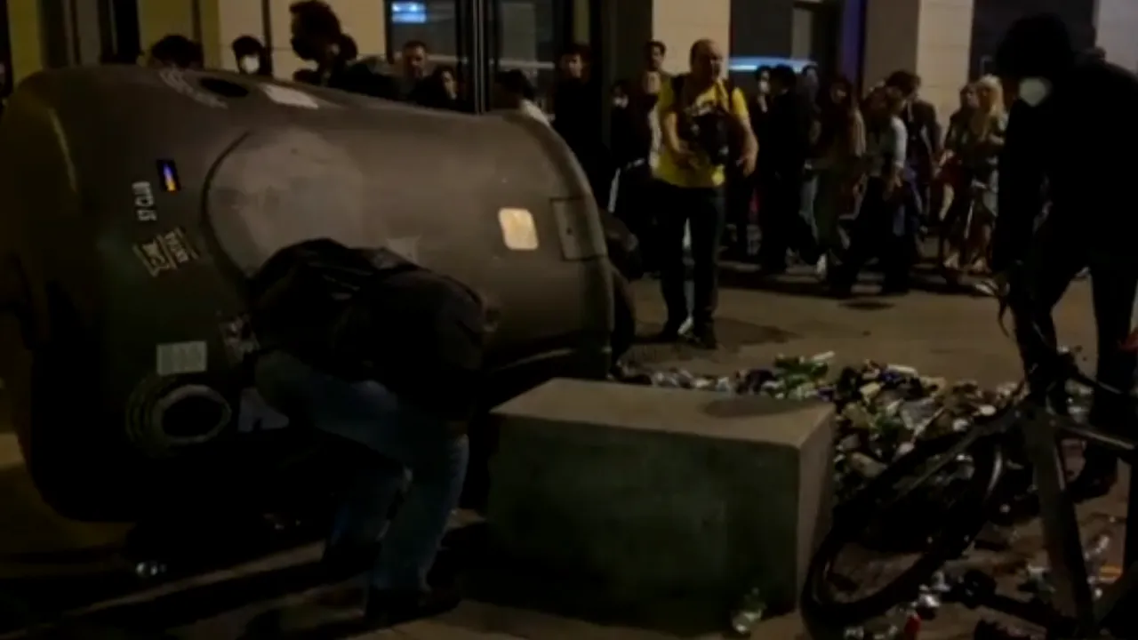 Manifestaţie la Paris împotriva dreptei: Toţi suntem antifascişti

