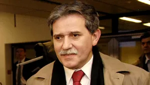 Ministrul sârb pentru Kosovo a intrat, condiţionat, pe teritoriul noului stat