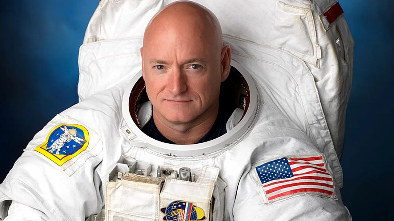 Un astronaut de la NASA povesteşte că a văzut un OZN