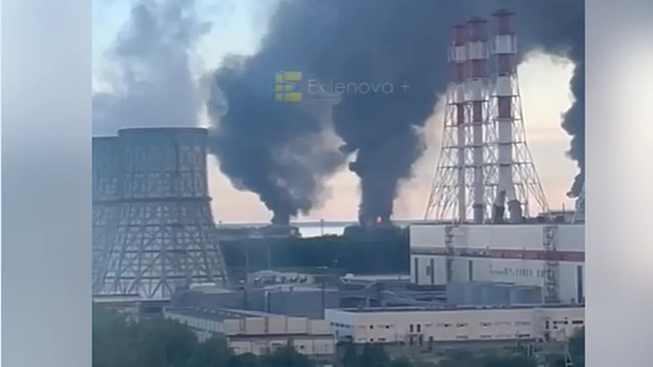 Cel mai mare terminal petrolier din Rusia a luat foc la Sankt Petersburg după un atac cu drone