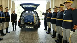 Ion Iliescu părăsește pentru ultima dată Palatul Cotroceni