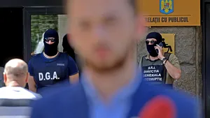 Cazul jurnalistei ameninţate cu moartea. Încep să cadă capete la Academia de Poliţie. Prorectorul susţine că nu este implicat