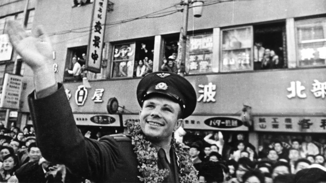 FOTO | Iuri Gagarin, extraterestrul? Misterul unui monument dedicat primului om ajuns în spaţiu 