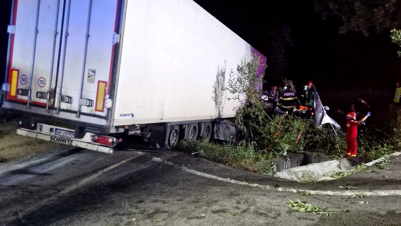 Doi morţi şi trei răniţi în urma unui accident grav în judeţul Sibiu
