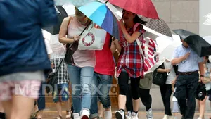 Taifunul Halong a părăsit Japonia, lăsând în urmă un bilanţ de zece morţi şi zeci de răniţi - FOTO