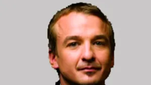 Mihai Ursa, fost consultant la Louis Vuitton, numit purtător de cuvânt la Sănătate