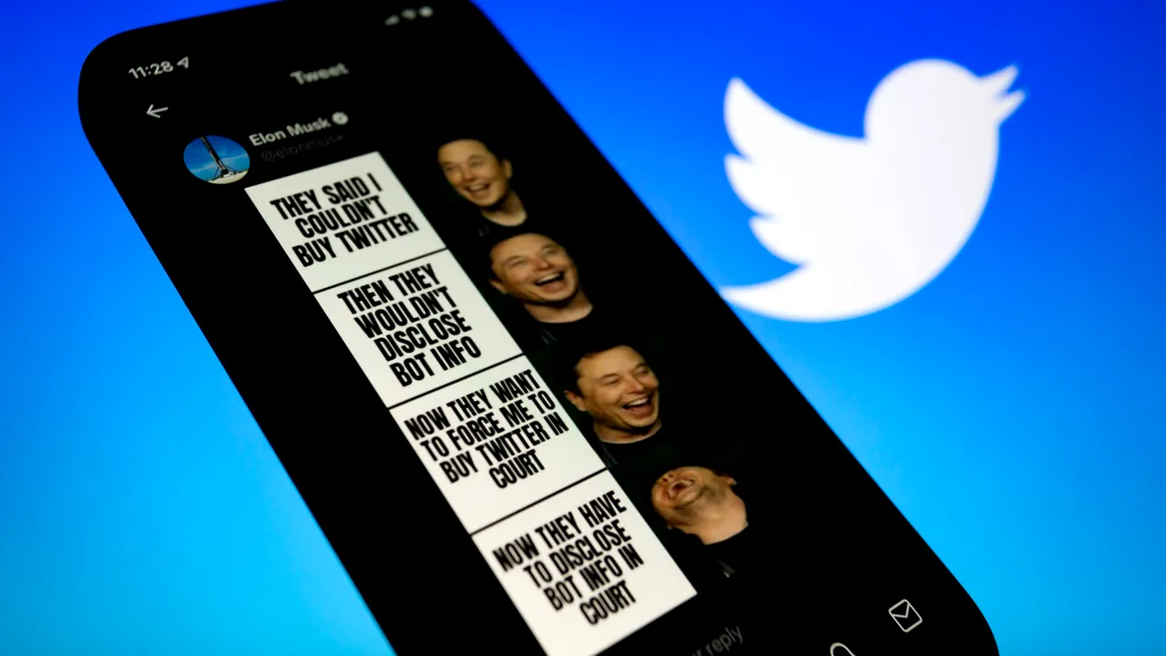 Oficialii de la Twitter îl acuză pe Musk că încearcă să încetinească procesul de achiziţie. Acţiunile companiei sunt în scădere din cauza incertitudinii
